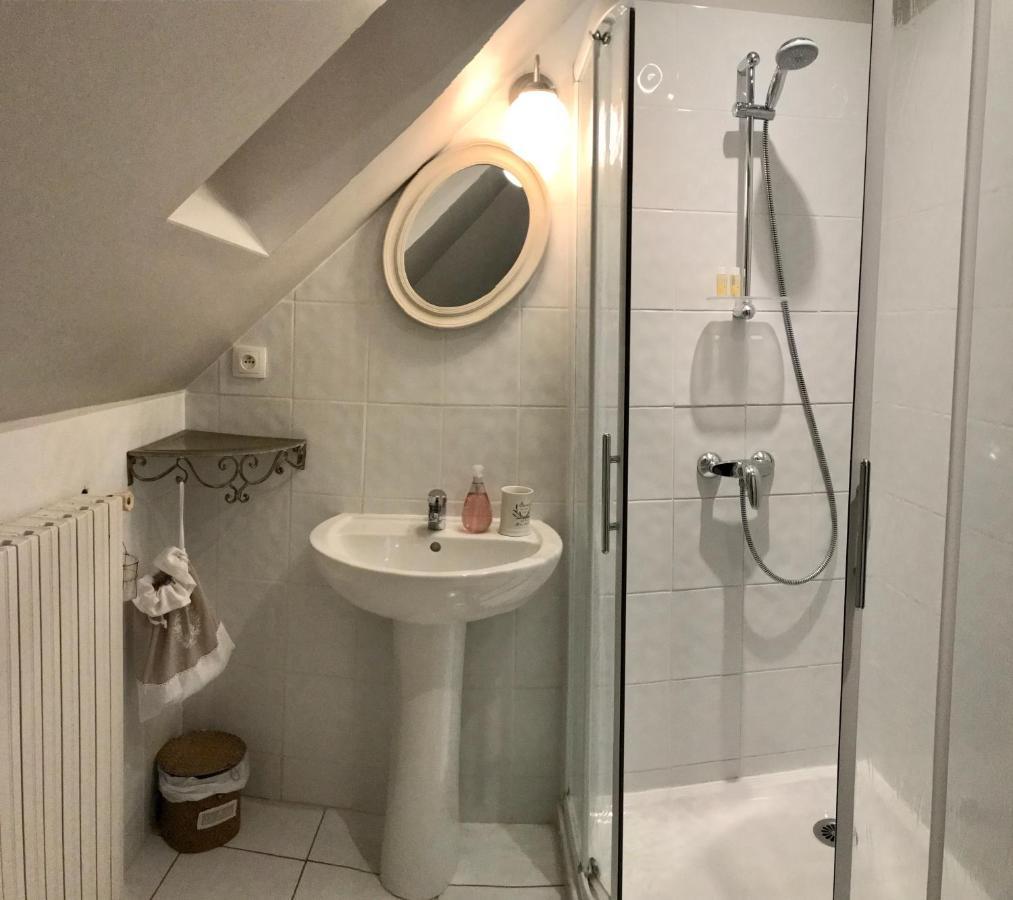 L'Ange Est Reveur Bed & Breakfast Langeais Exterior photo